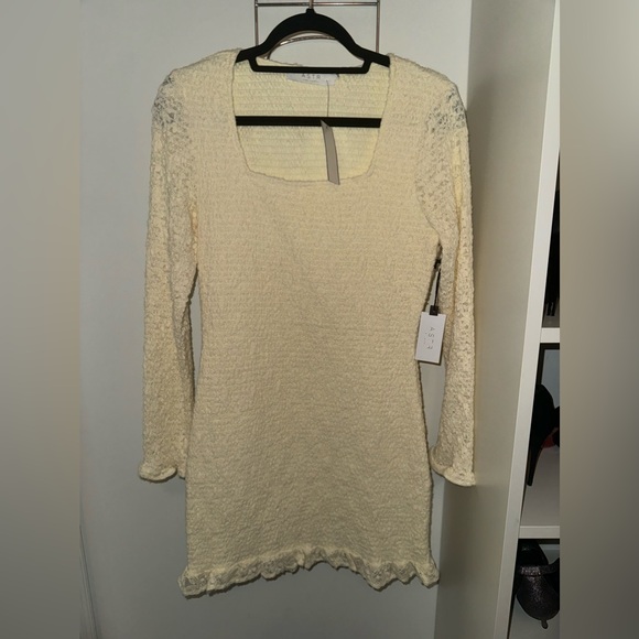 Astr the label SMOCKED SQUARE NECK MINI DRESS - Picture 2 of 6